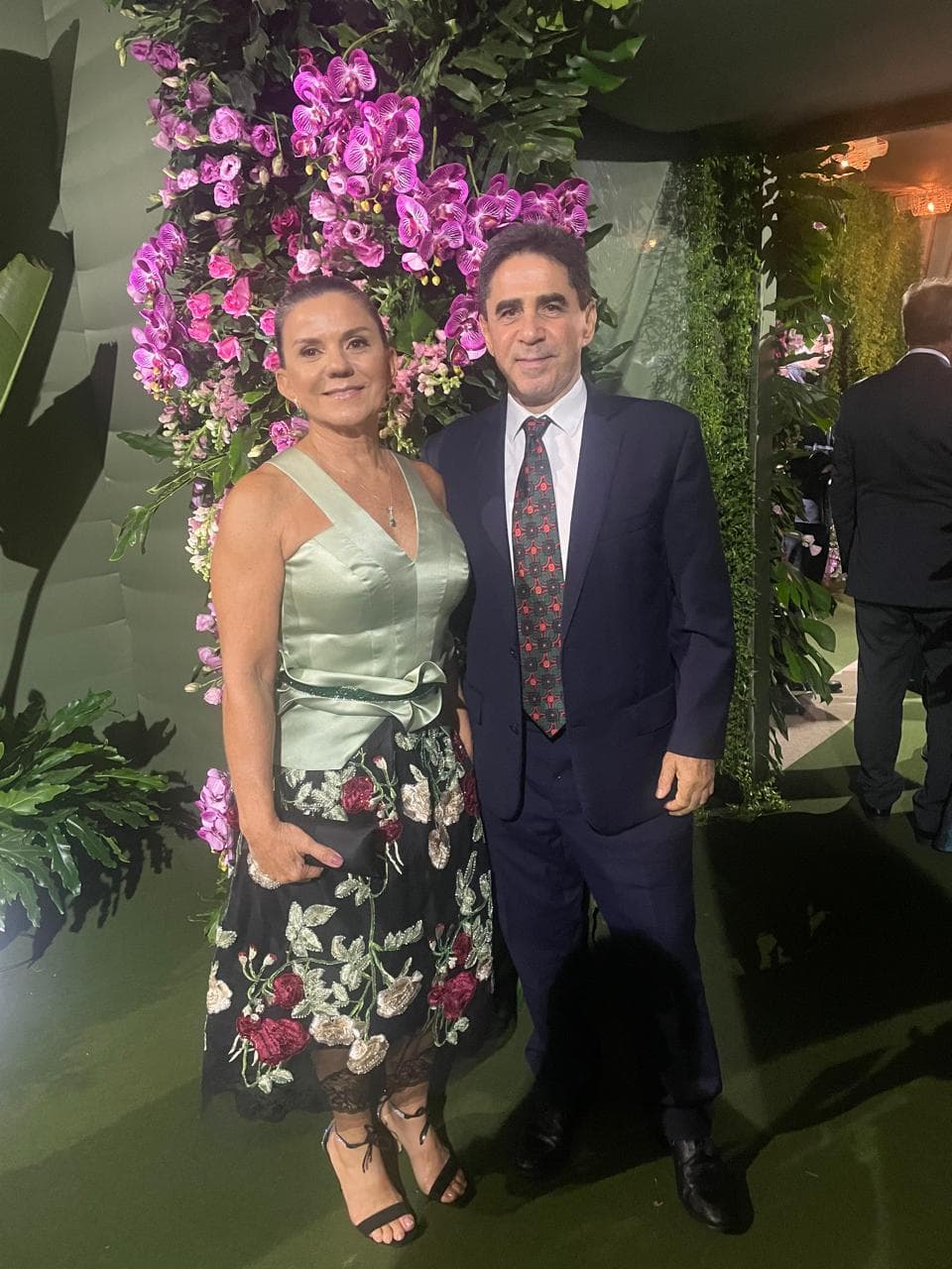 Dr. José Carlos ao lado da esposa.